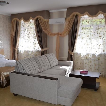 Mereke Hotel Ustʼ-Kamenogorsk Oda fotoğraf
