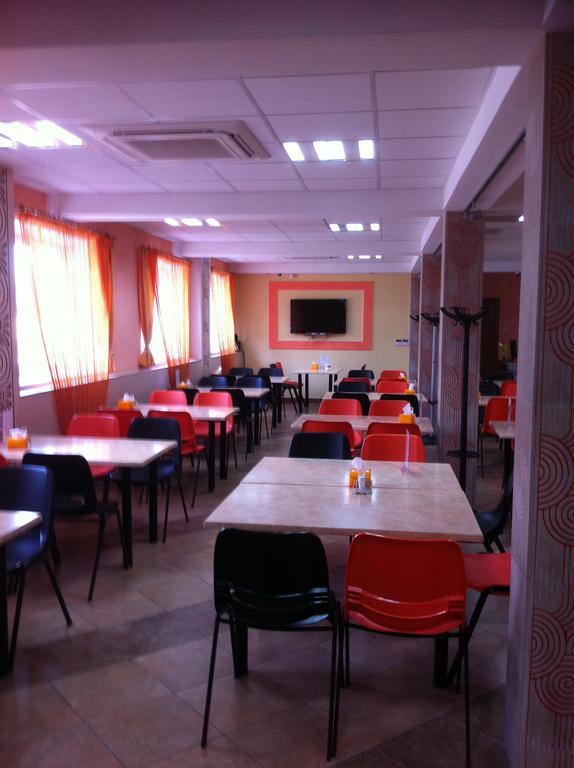 Mereke Hotel Ustʼ-Kamenogorsk Dış mekan fotoğraf