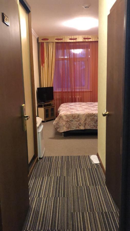 Mereke Hotel Ustʼ-Kamenogorsk Dış mekan fotoğraf